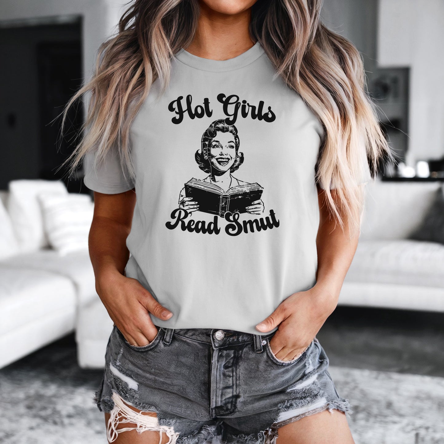 Hot Girls Read Smut T-Shirt