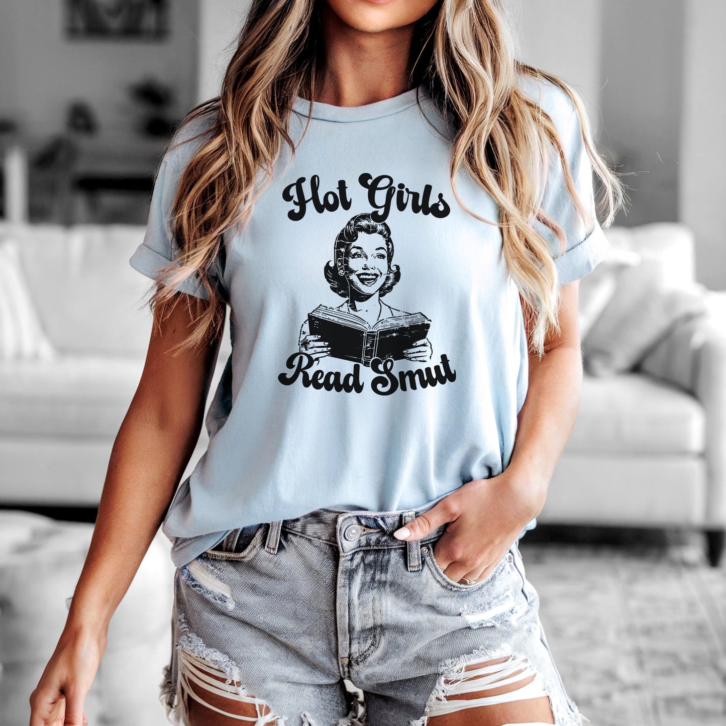 Hot Girls Read Smut T-Shirt